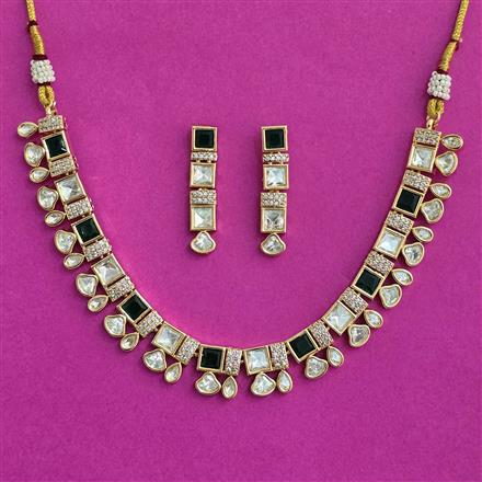 Kundan Classic Necklace Set With Gold Plating