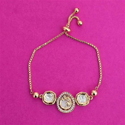 Kundan Adjustable Bracelet With Gold Plating