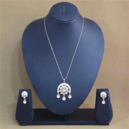 Kundan Meenakari Pendant Set With Carat Gold Plating
