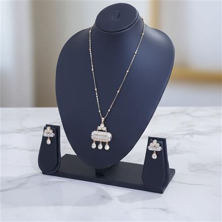 Kundan Meenakari Pendant Set With Carat Gold Plating
