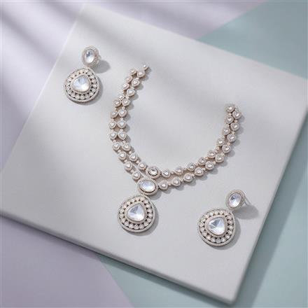 Kundan Classic Necklace With Carat Gold Plating