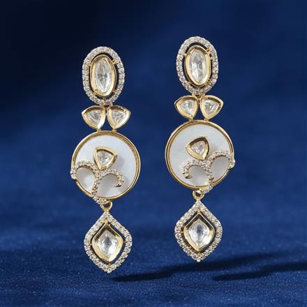 Kundan Classic Earring With Carat Gold Plating