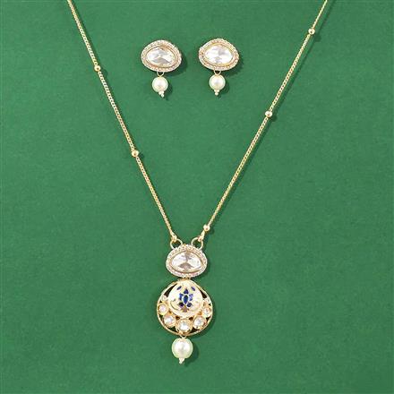 Kundan Classic Pendant Set With Carat Gold Plating