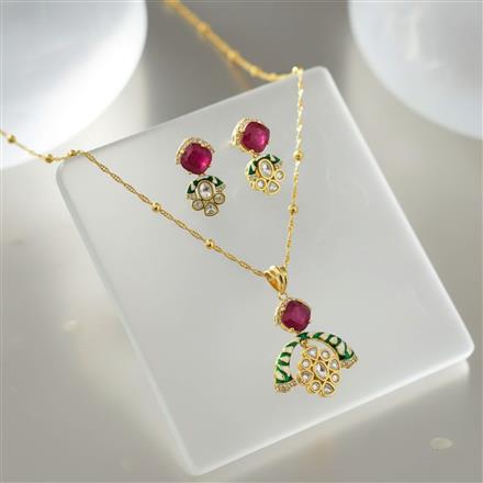 Kundan Meenakari Pendant Set With Carat Gold Plating