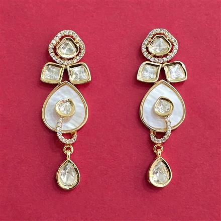 Kundan Classic Earring With Carat Gold Plating