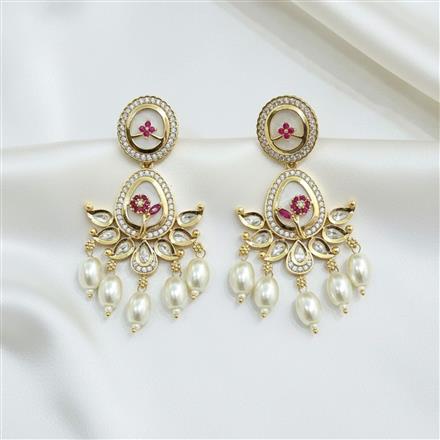 Kundan Mother Of Pearl Earring With Carat Gold Plating