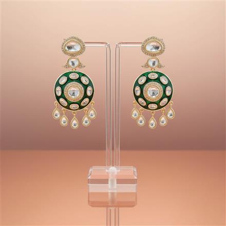 Kundan Classic Earring With Carat Gold Plating