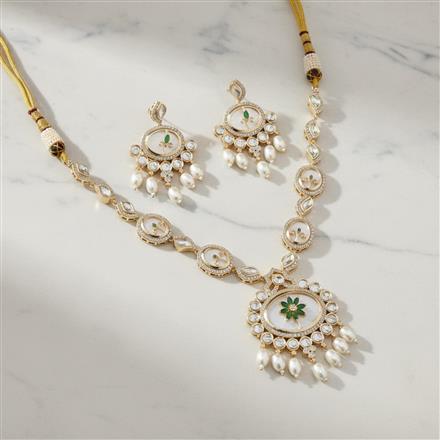 Kundan Classic Necklace With Carat Gold Plating