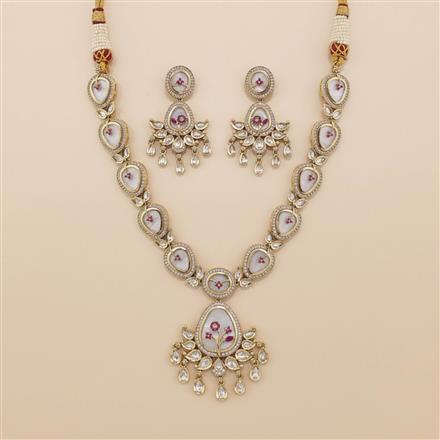 Kundan Mother Of Pearl Necklace Set With Mehndi Plating