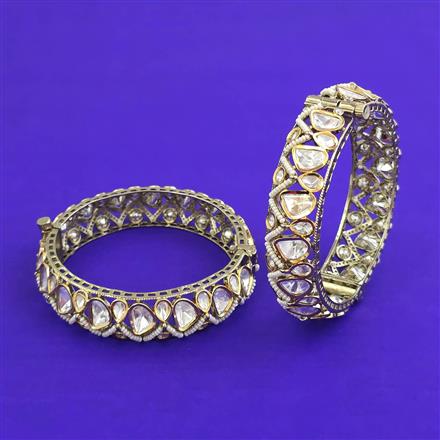 Kundan Moti Bangles With Mehndi Plating