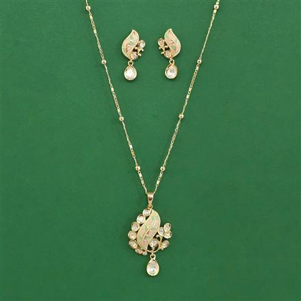Kundan Classic Pendant Set With Carat Plating