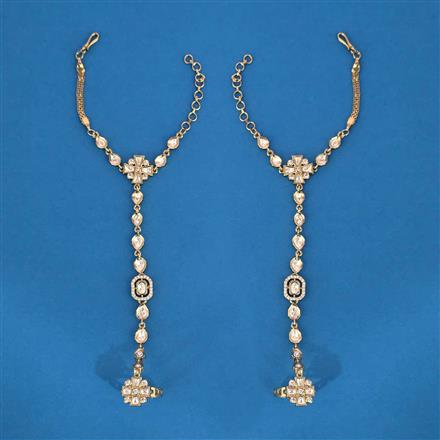 Kundan Classic Hath Pan With Mehndi Plating