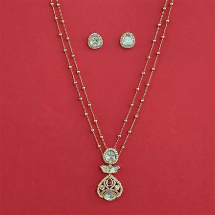 Kundan Moti Pendant Set With Carat Plating