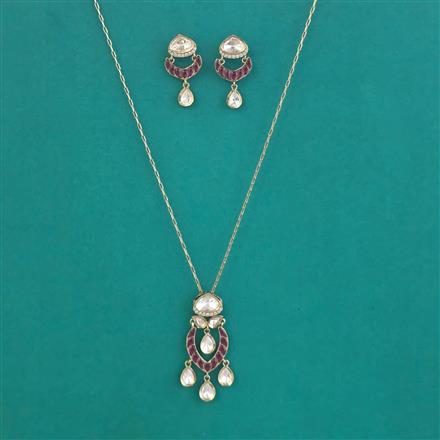 Kundan Classic Pendant Set with Mehndi Plating