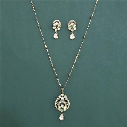 Kundan Classic Pendant Set with Mehndi Plating