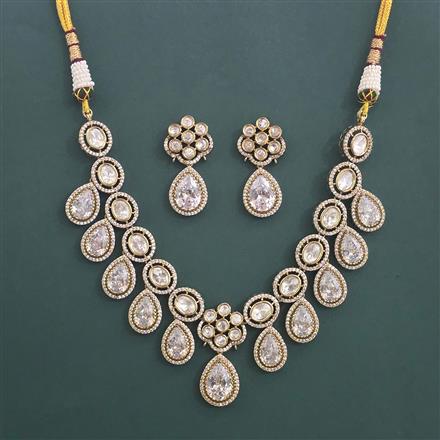 Kundan Classic Necklace with Mehndi Plating