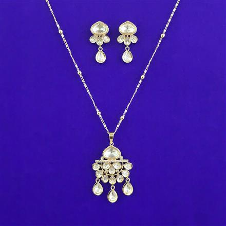 Kundan Classic Pendant Set with Carat Plating