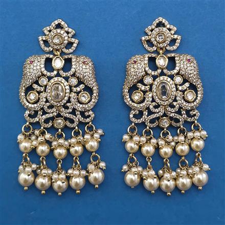 Kundan Pearl Earring with Mehndi Plating