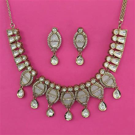 Kundan Mother Of Pearl Necklace with Mehndi Plating