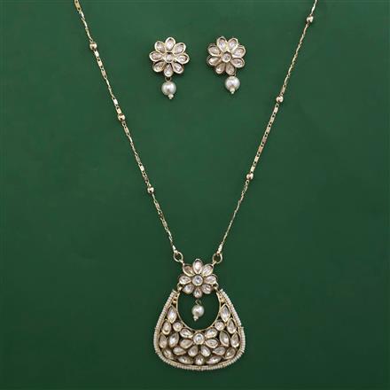 Kundan Pearl Pendant Set with Carat Plating