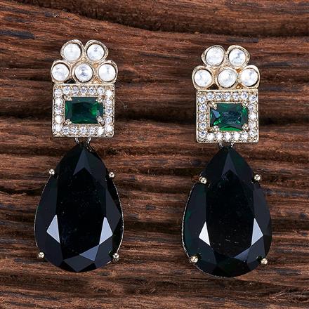 Kundan Classic Earring With Black Plating