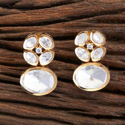 Kundan Short Earring With Gold Plating