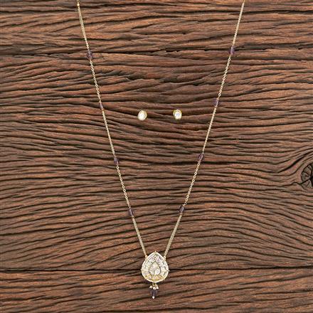 Kundan Moti Pendant Set With Gold Plating