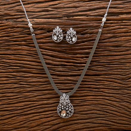 Kundan Classic Pendant Set With Black 2 Tone Plating