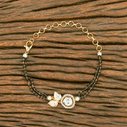 Kundan Classic Bracelet With Gold Plating