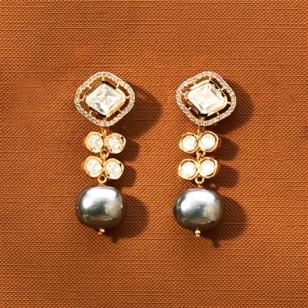 Kundan Classic Earring With Gold Plating