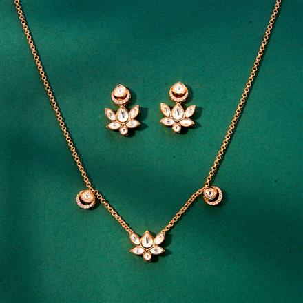 Kundan Delicate Necklace With Gold Plating