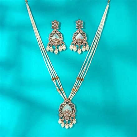 Kundan Classic Pendant Set With Gold Plating