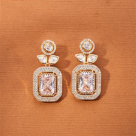 Kundan Short Earring With Gold Plating
