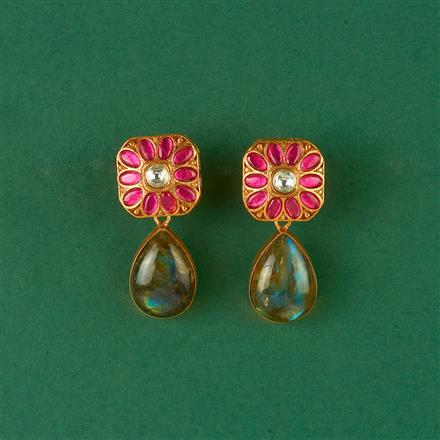 Kundan Classic Earring With Gold Plating