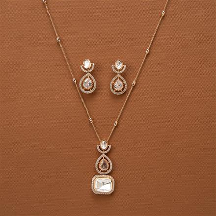 Kundan Classic Pendant Set With Gold Plating
