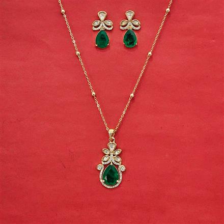 Kundan Classic Pendant Set With Gold Plating