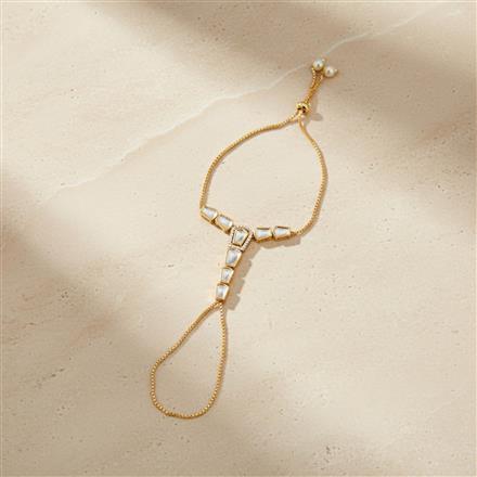 Kundan Moti Hath Pan With Gold Plating