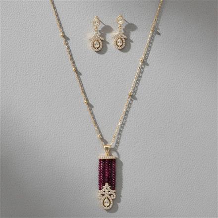 Kundan Moti Pendant Set With Gold Plating