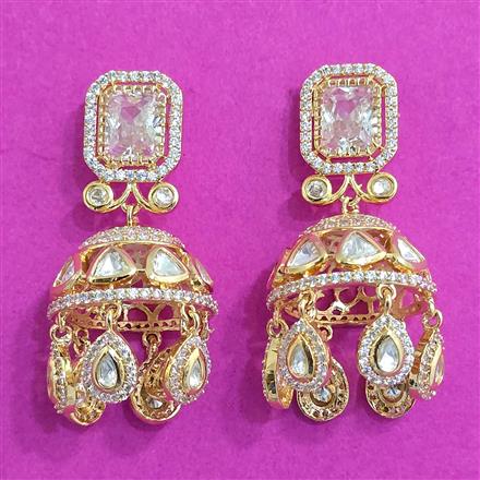 Kundan Classic Earring With Gold Plating