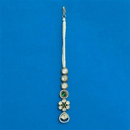 Kundan Delicate Tikka With Mehndi Plating