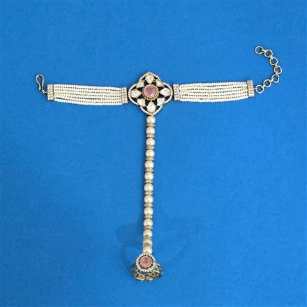 Kundan Classic Hath Pan With Mehndi Plating