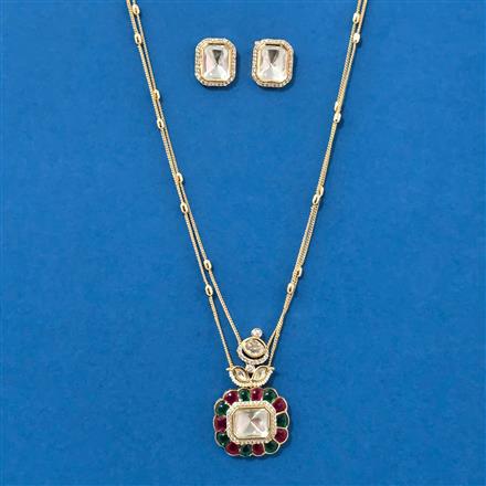 Kundan Classic Pendant Set With Carat Gold Plating