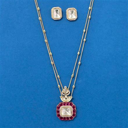 Kundan Classic Pendant Set With Carat Gold Plating