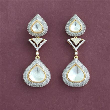 Kundan Classic Earring With Black Carat Plating
