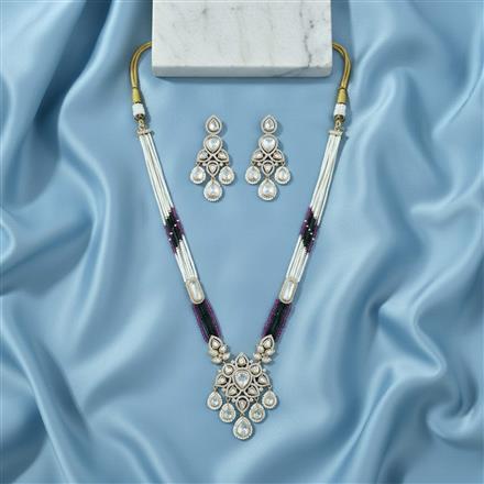 Kundan Classic Pendant Set With Carat Gold Plating