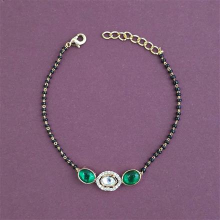 Kundan Adjustable Bracelet With Carat Gold Plating