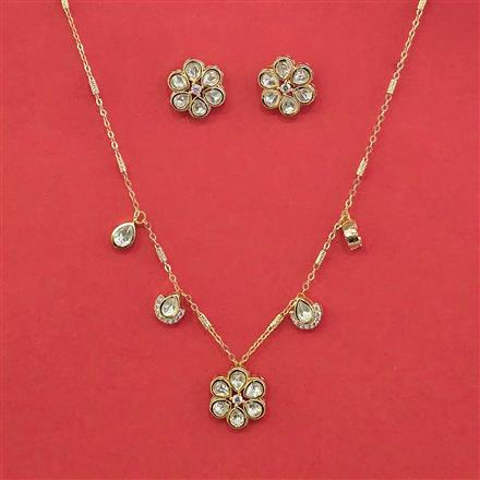 Kundan Classic Pendant Set With Carat Plating