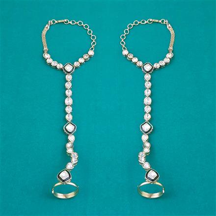 Kundan Classic Hath Pan With Carat Plating