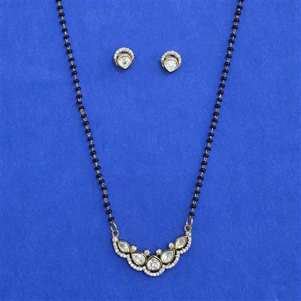 Kundan Classic Mangalsutra with Mehndi Plating