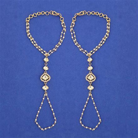 Kundan Moti Hath Pan with Carat Plating